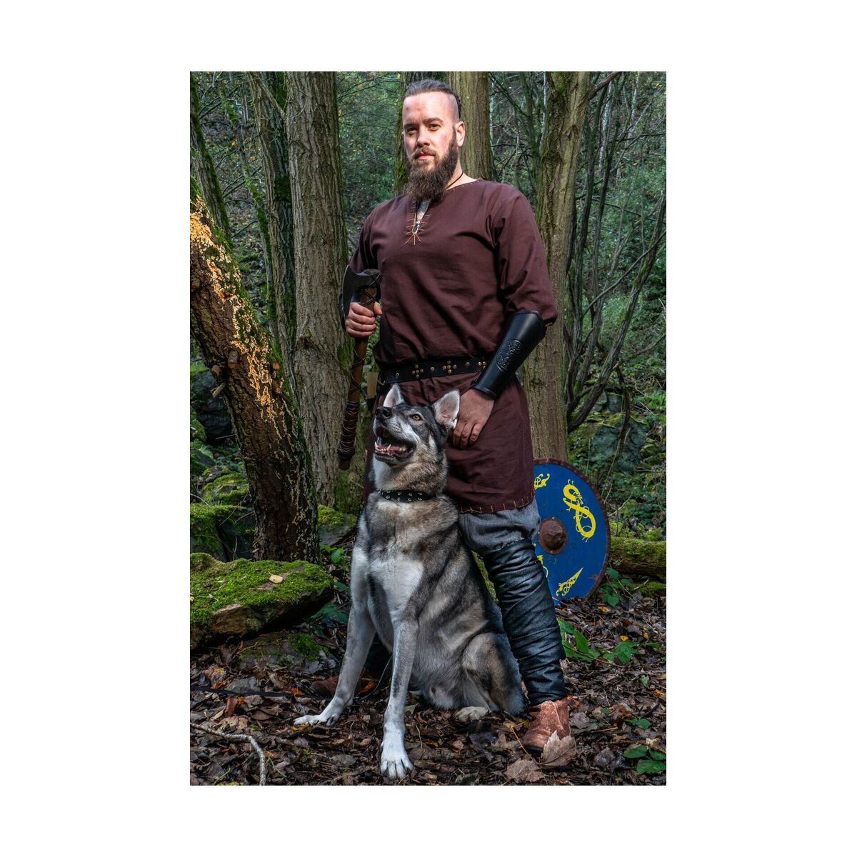 Vikingetunika med broderi "Erwin" Brun S