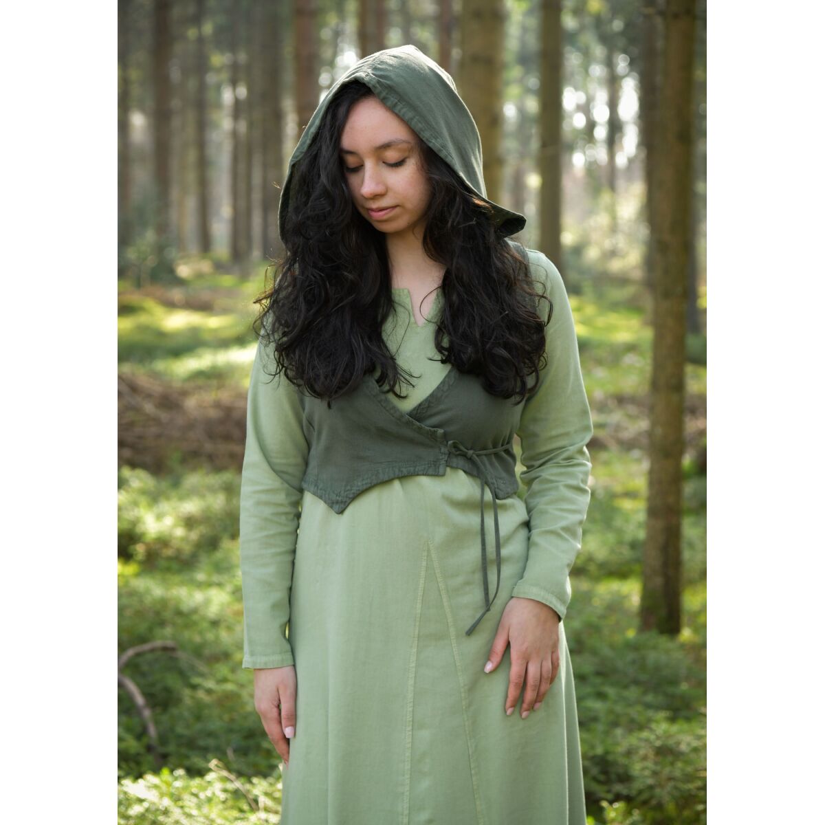 Middelalderlig damevest olivengrøn hætte brugt look "Nalen" S